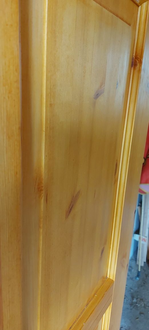Drzwi łazienkowe drewno sosna nowe lakierowane
