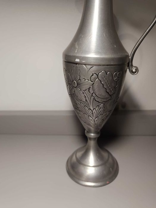 Jarra em Estanho 95% – Criações J. Dores, Portugal