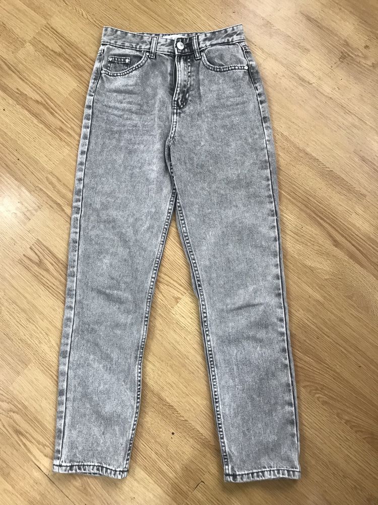 Продам женские джинсы  Zara Xs