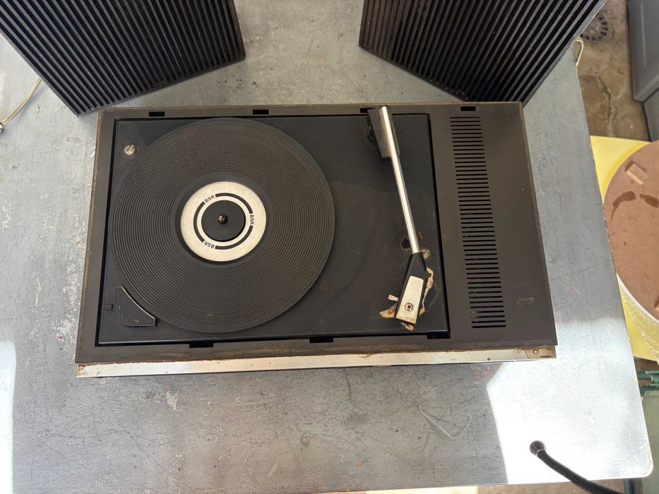 Gira Discos Antigo BRUNS C/ Colunas