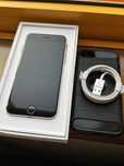 Iphone SE 2nd gen com capa e cabo Lightning