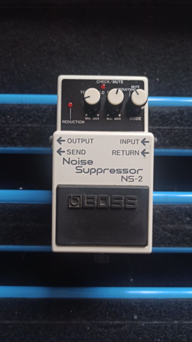 Bramka szumów Boss NS2