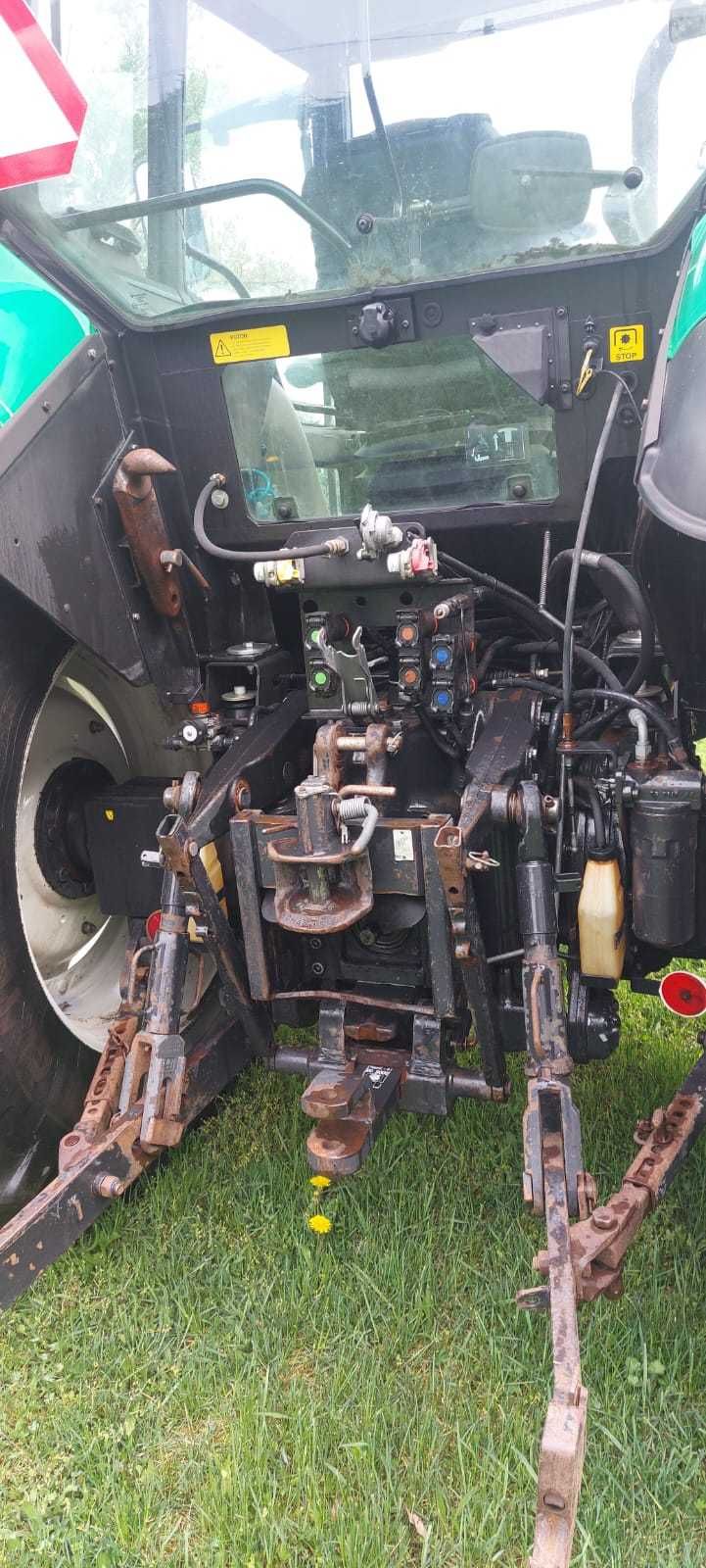 Ciągnik Valtra T150