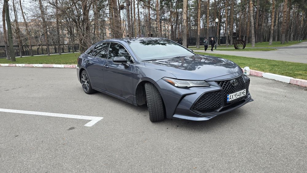Toyota Avalon 2019