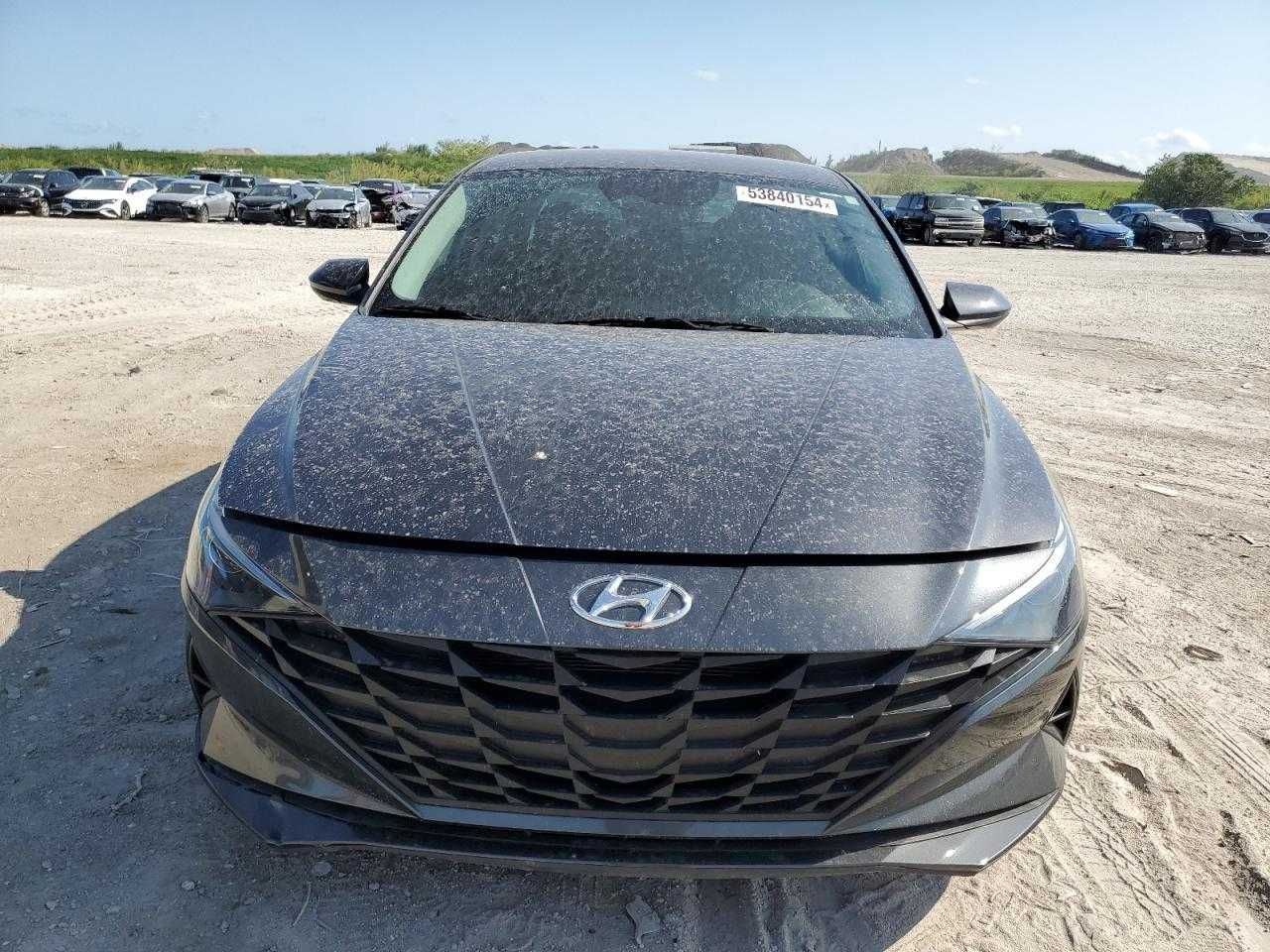 Hyundai Elantra SE 2022