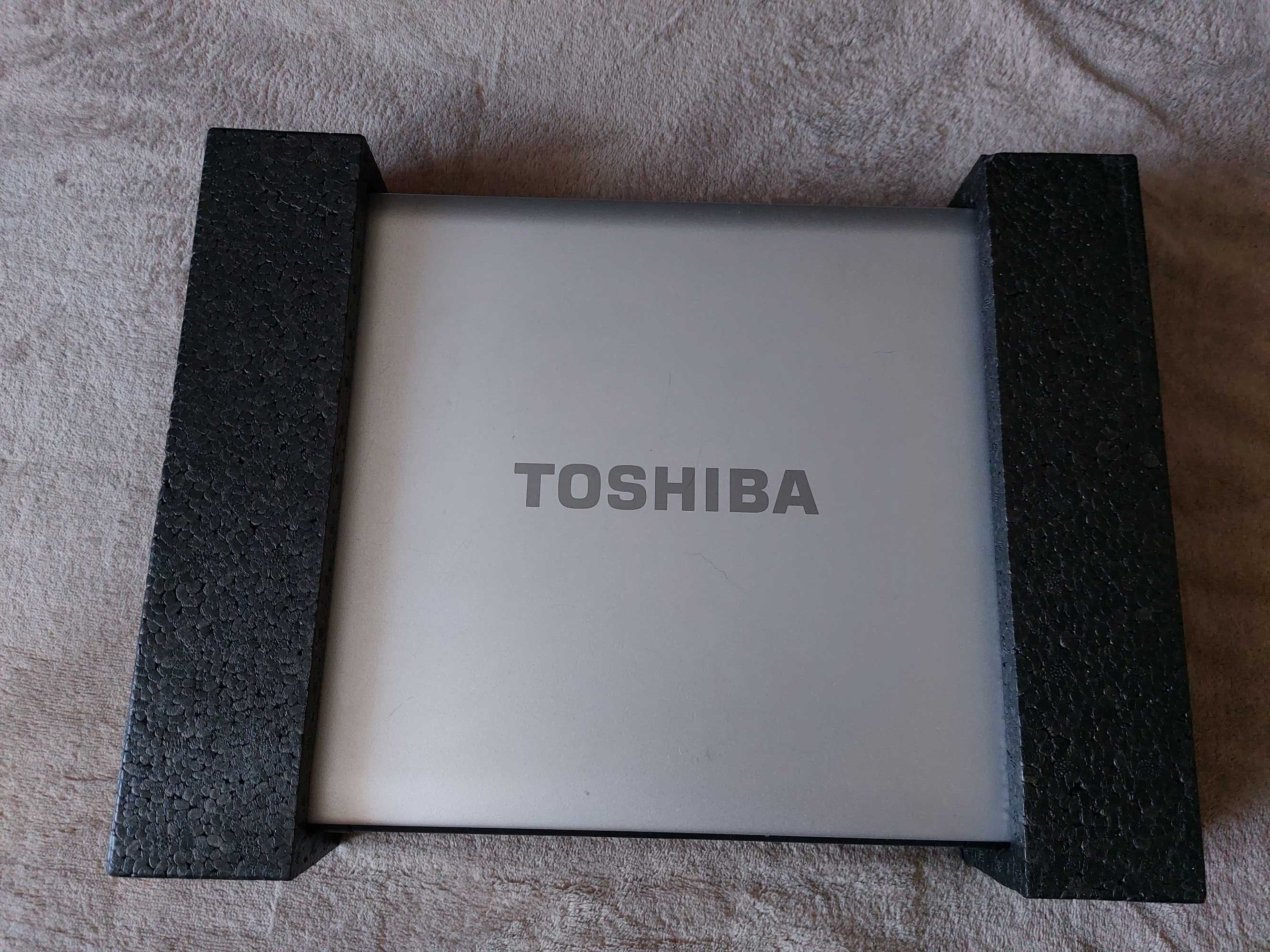 Laptop toshiba satellite L300- 11l