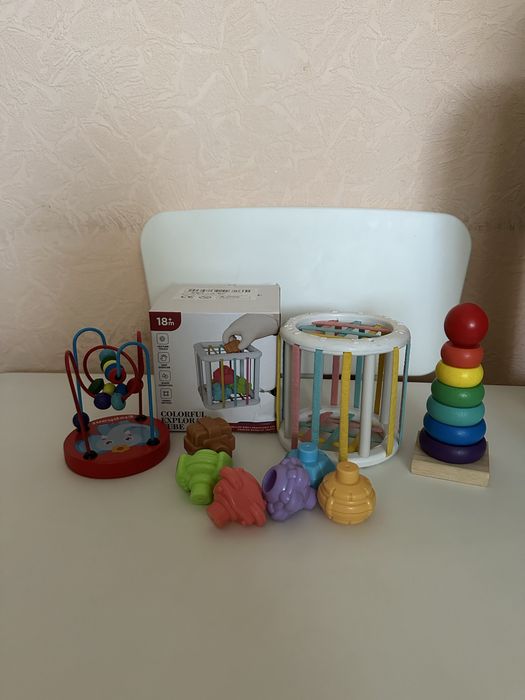 Розвиваючі іграшки для найменших інтерактивні