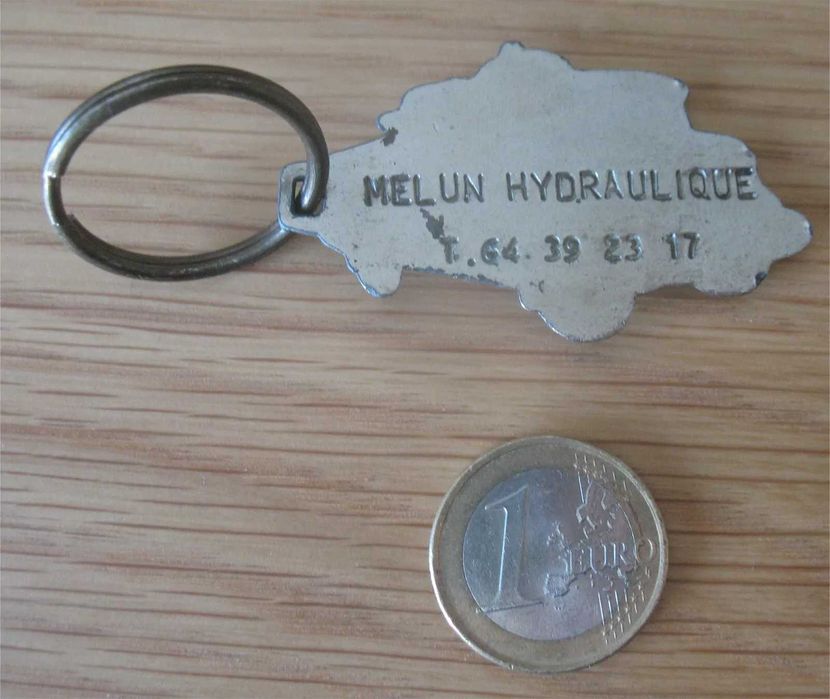 Porta-Chaves em forma de carro dos Bombeiros