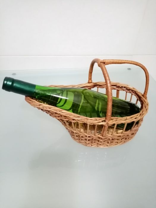 Cesto vintage para servir vinho