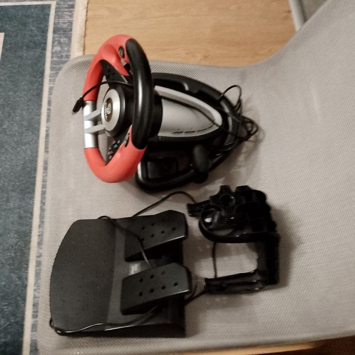 Sprzedam kierownice do ps4