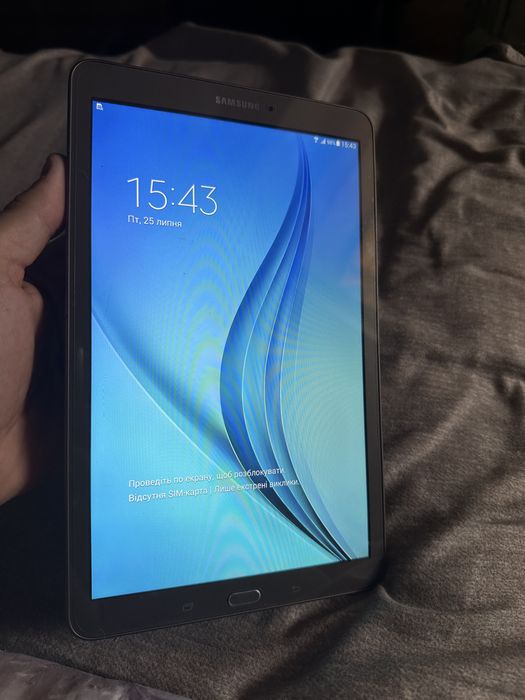 Продам планшет Samsung Sm-T561