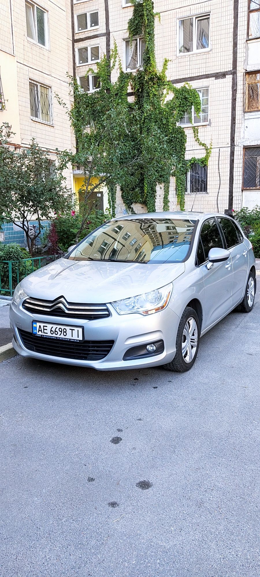 Продам свою машину Citroen C4