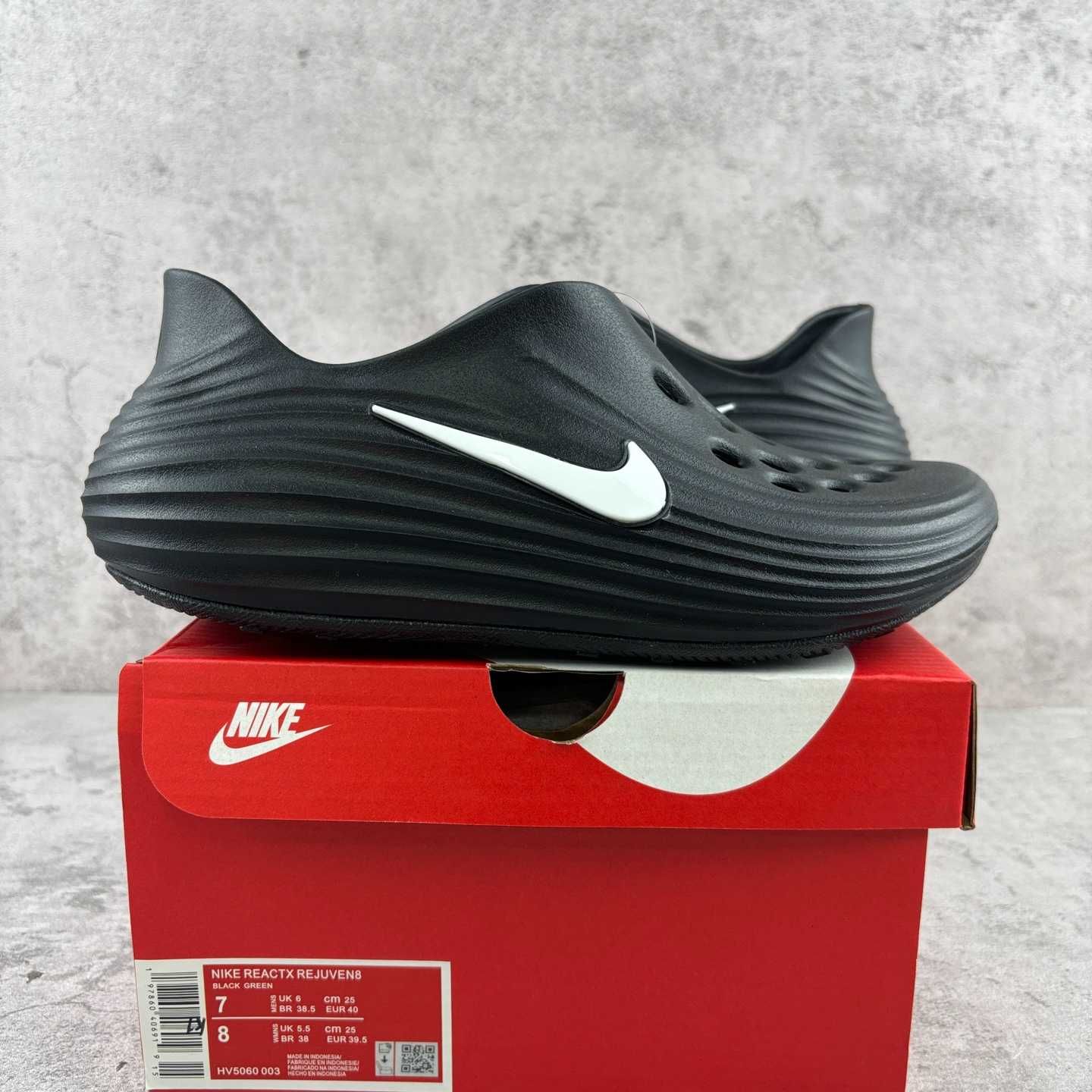Кросівки шльопанці Nike ReactX Rejuven8