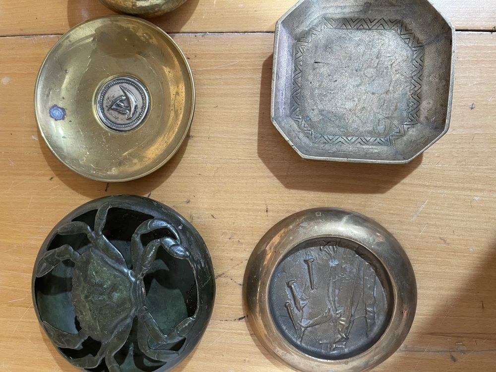 Пепельницы из бронзы,латуни,меди и серебра.