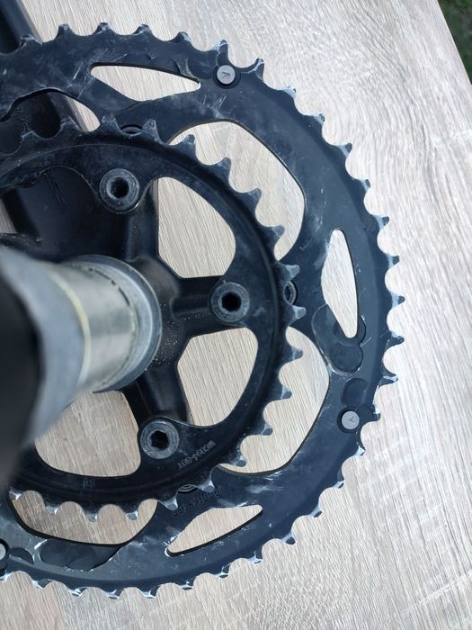 Mechanizm korbowy FSA tempo 46/30T z supportem