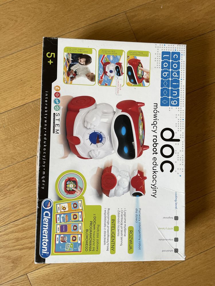 Doc - mówiacy robot edukacyjny