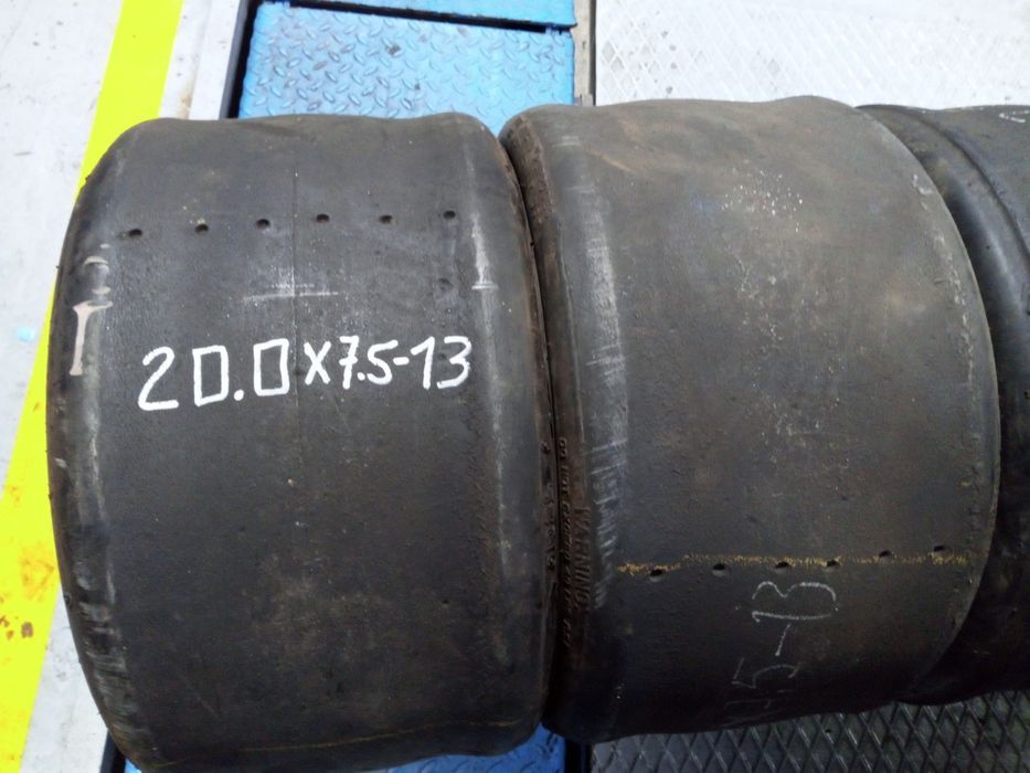 Pneus jante 13 slicks