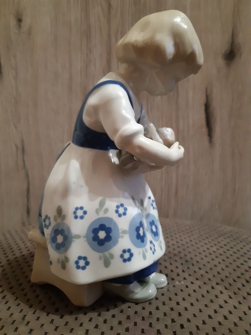 Figurka, porcelana