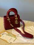 Bolsa CD - vermelha - Com alça de ombro - semi nova