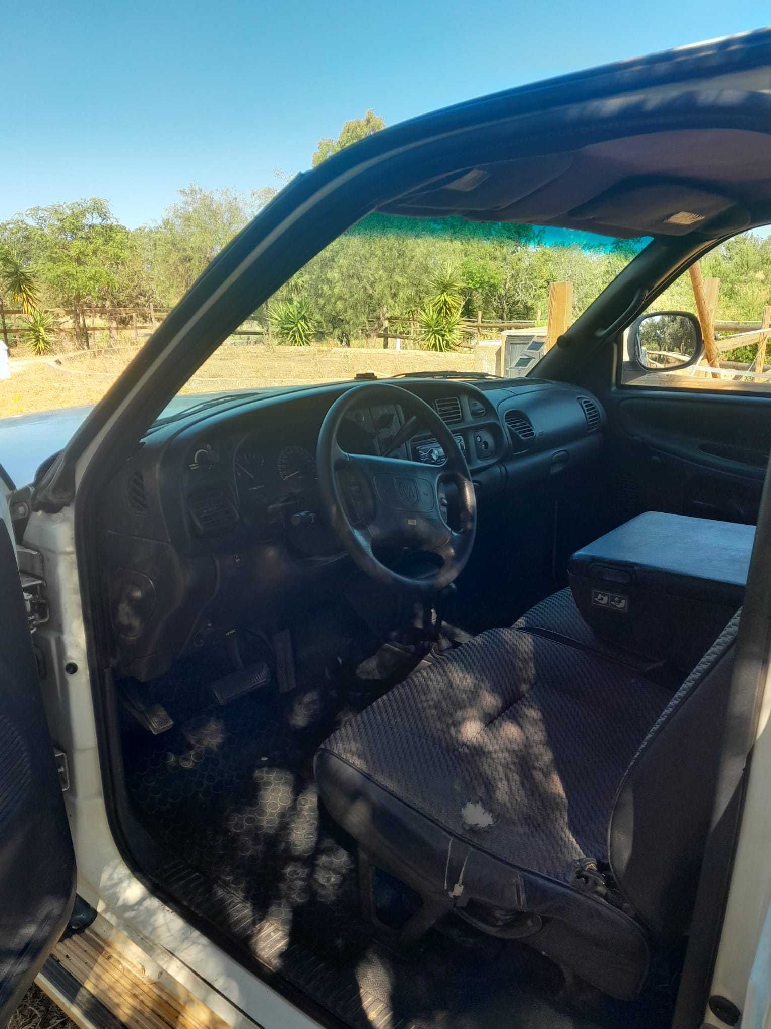 Dodge Ram 1998 v8