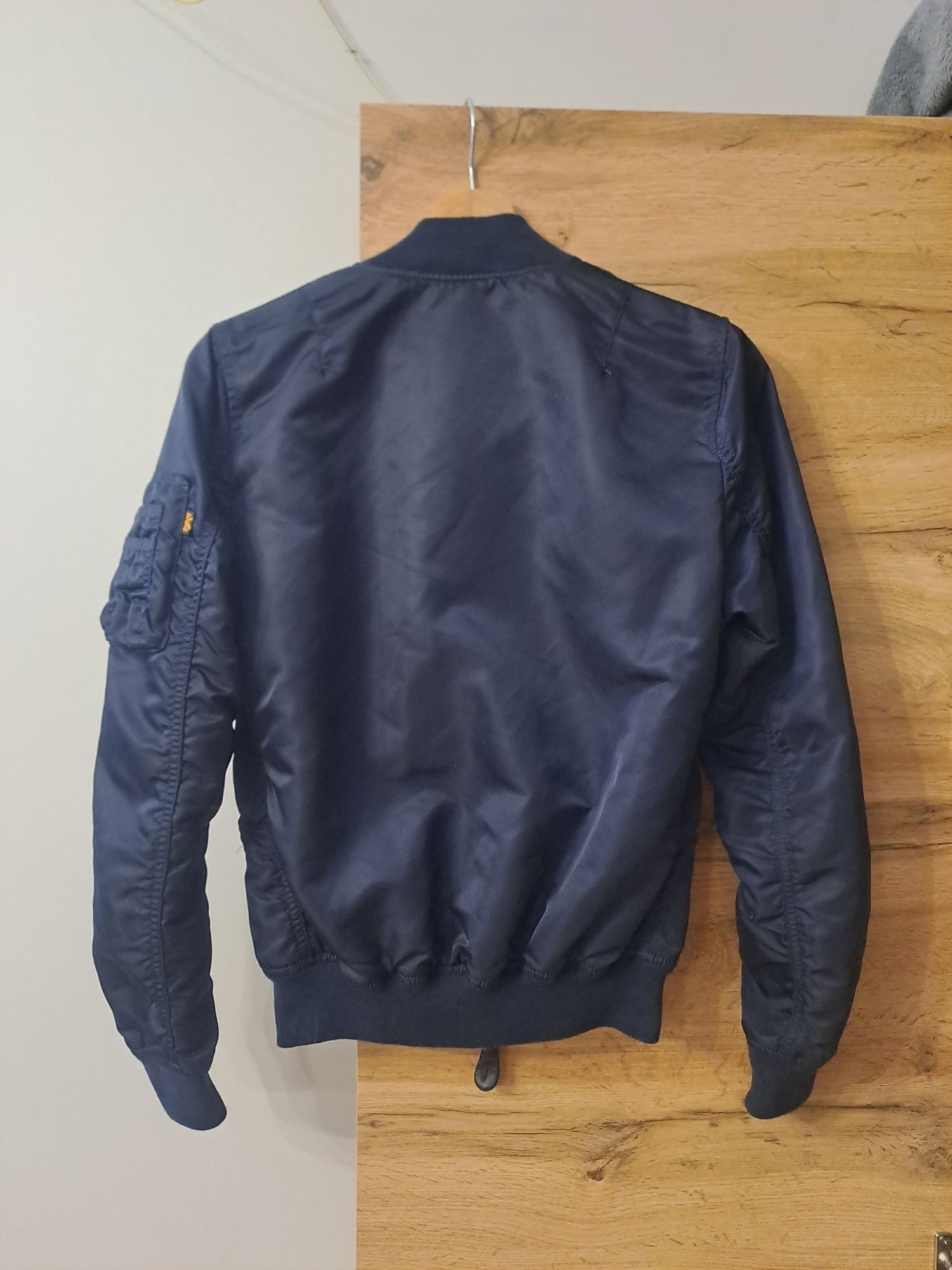 Damska kurtka bomber bomberka Alpha Industries r.S premium