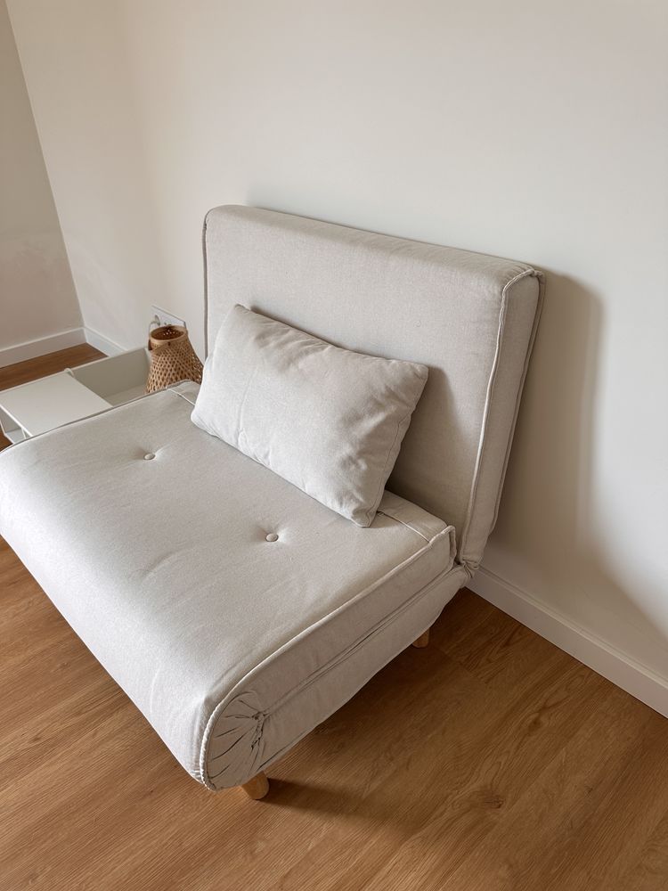 Poltrona/ sofa conforama convertível a cama individual