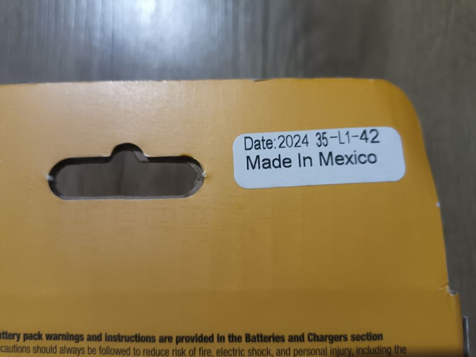 Dewalt DCB204 DCB203 DCB324-4 20V Max Li-ion Battery Pack