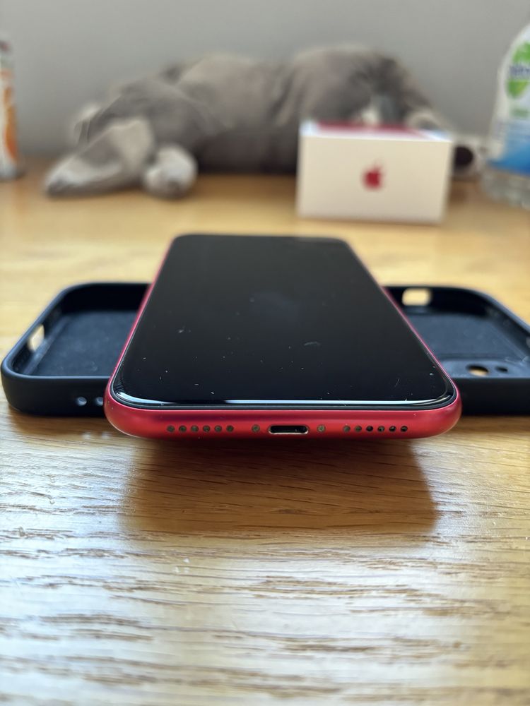 iPhone 11 RED 64GB