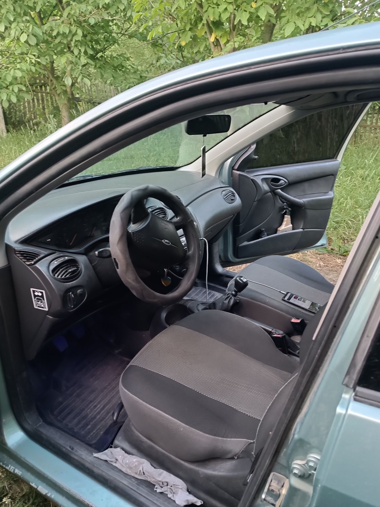 Ford focus 1999 і ford focus 2001