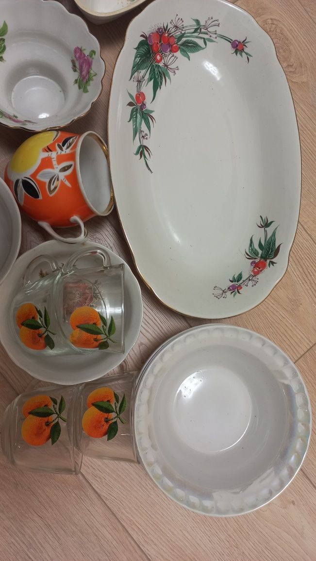 Блюдо, чашки, супові тарілки, салатники