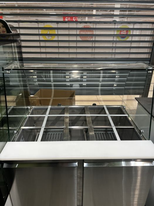 Stół chlodniczy sałatkowy 2-drzwiowy