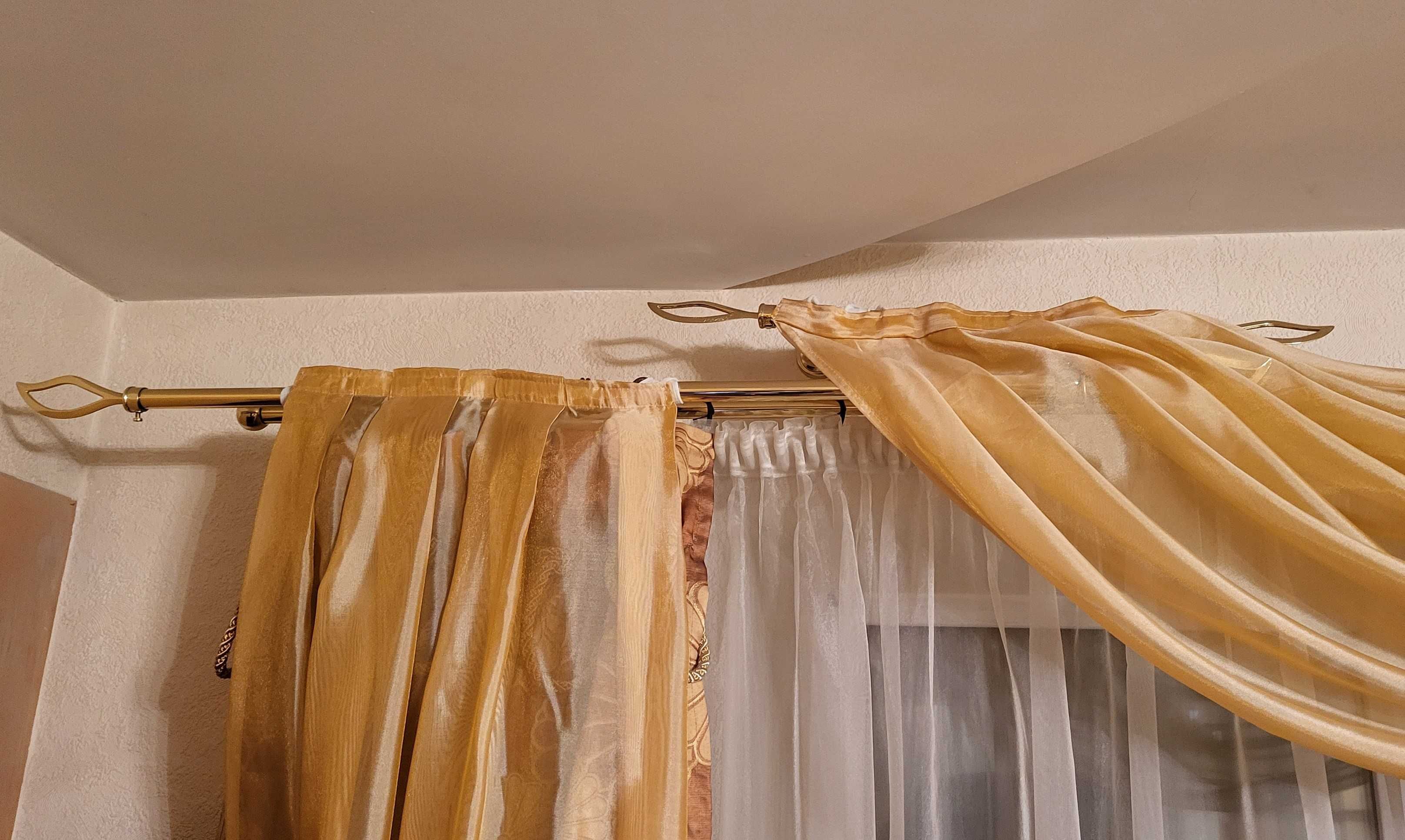 Комплект штор і тюлі з карнизом у вітальню
