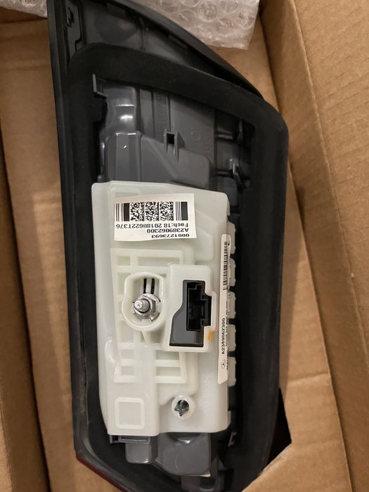 Farol traseiro Mercedes E 220d Amg