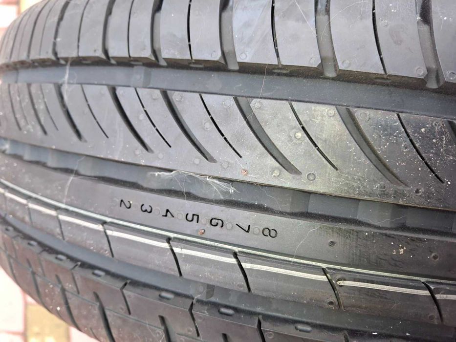 215/65 R16C Nokian Tyres
Nordman SC Нові