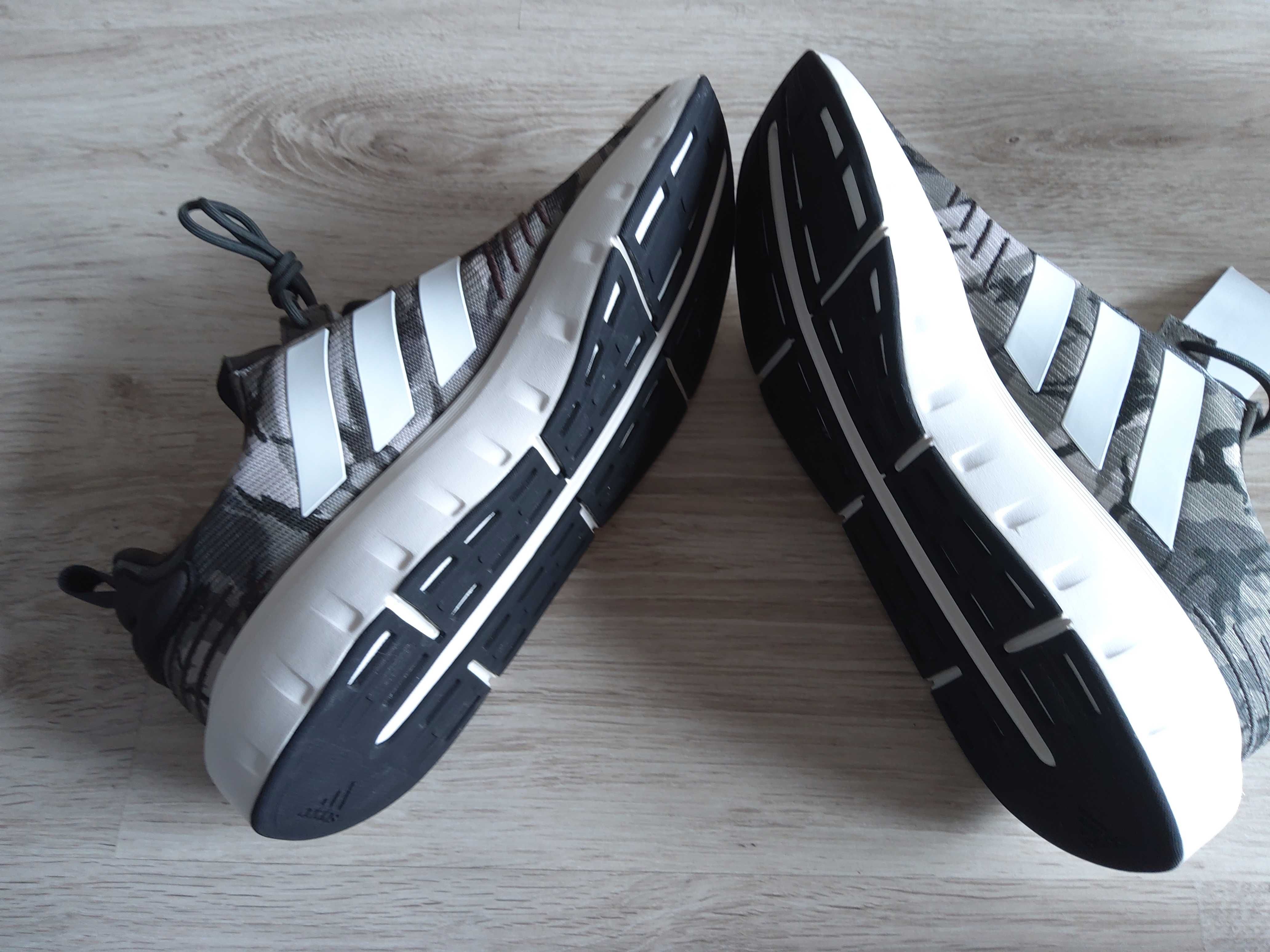 Buty męskie Adidas Swift Run 23 r. 42 2/3 ID3010