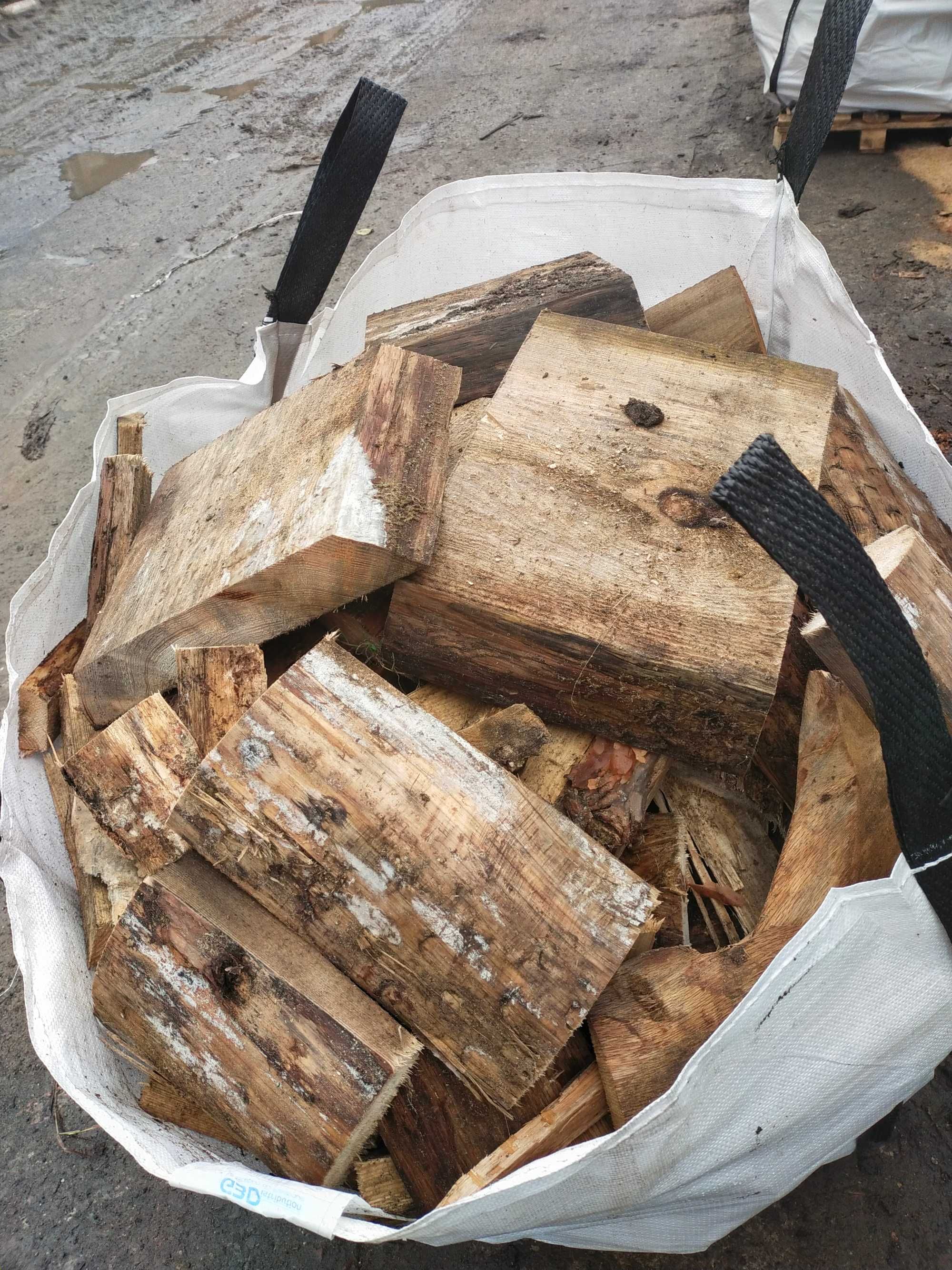 Drewno opałowe / Kominkowe/  BIG BAGI/ Na paletach  604.134.542