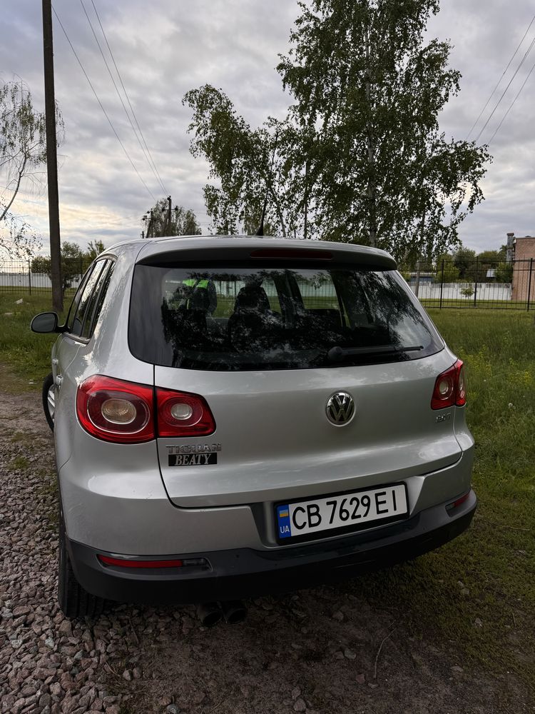 Продам Volkswagen Tiguan 2011 рік автомат