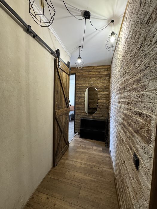 Затишна 2-кімнатна квартира 45 м², 3 поверх, вул. Довженка( Толстого)