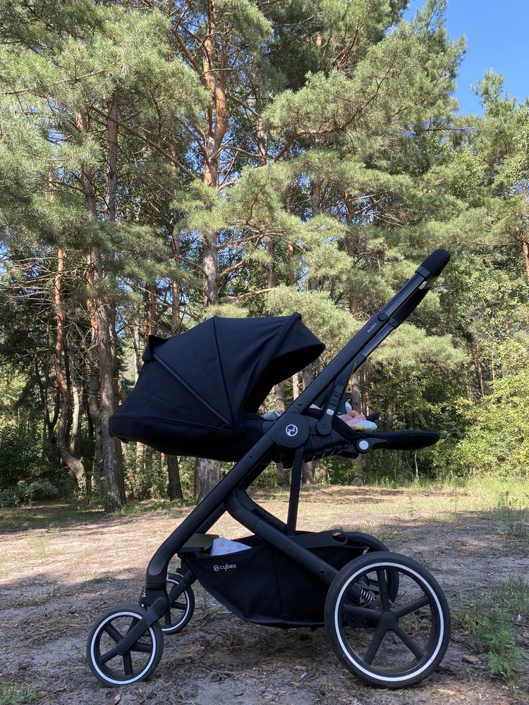 Коляска Cybex Balios S Lux 2 в 1 Moon Black