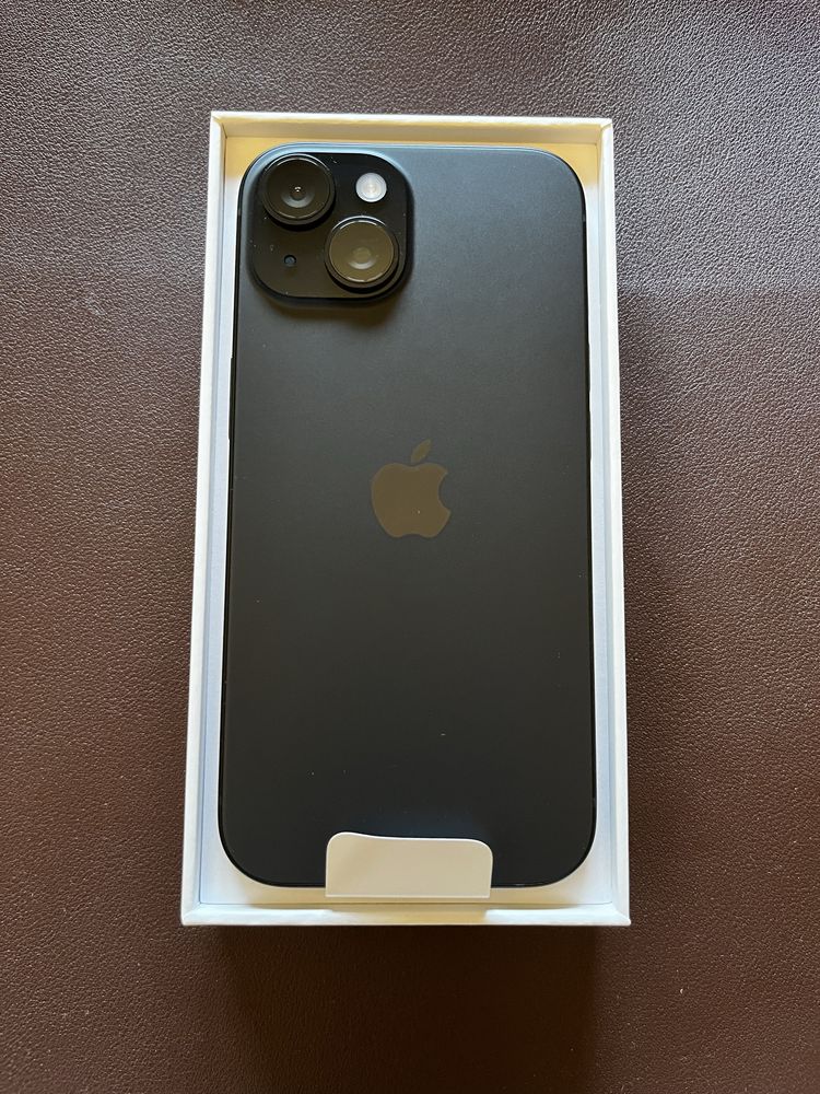 Iphone 15   128gb