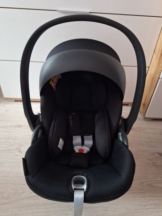 Cybex cloud t i-size plus fotelik samochodowy z bazą ISOFIX