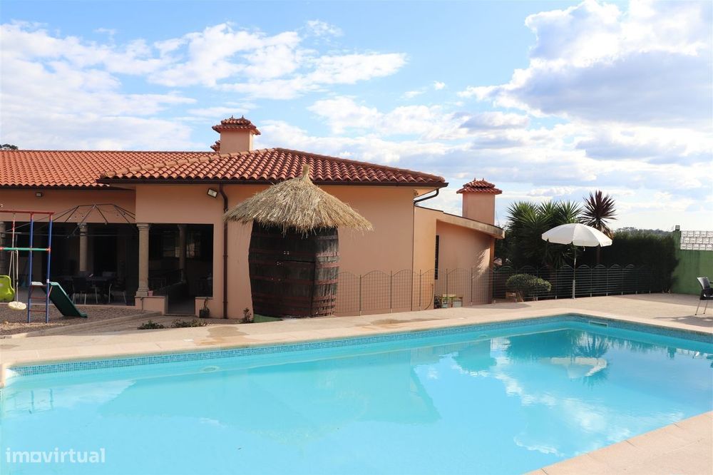 Moradia Isolada T5 Venda em Raimonda,Paços de Ferreira