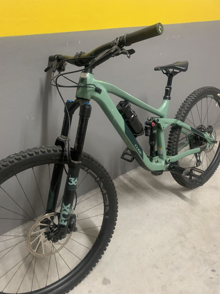Bicicleta Cube Enduro