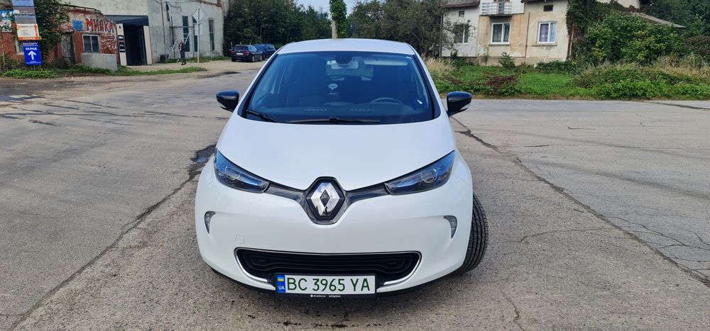 Рено Зое, 40 кв, 2017 року.