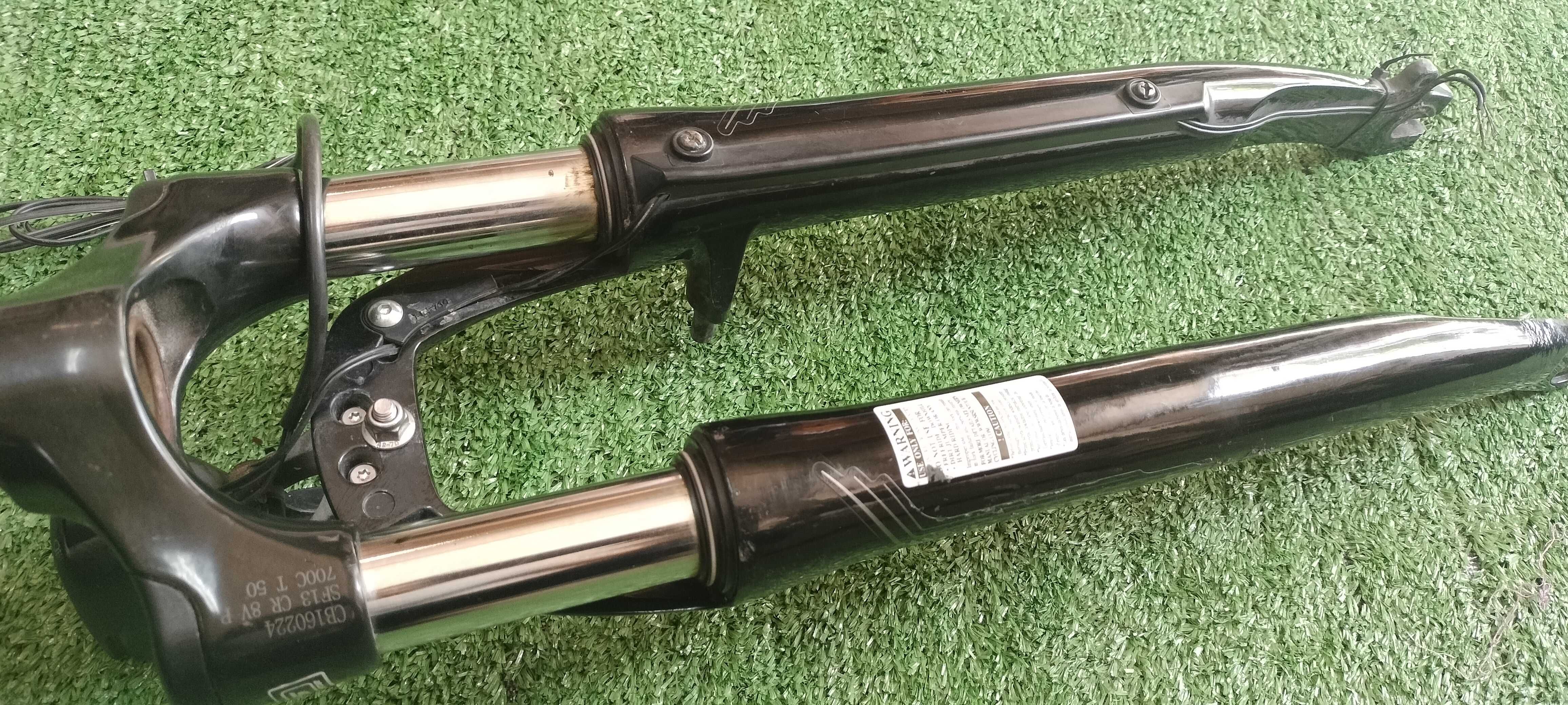 Amortyzator widelec 28" SR Suntour plus Lampka
