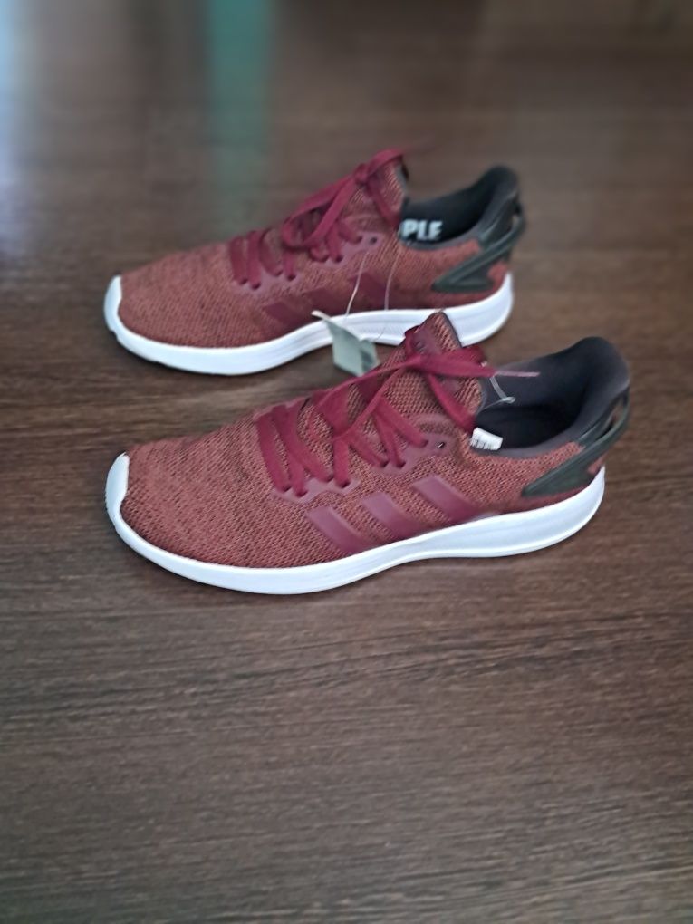 Кросівки Adidas Originals Swift Run.  Р 42 2/3   26.5 см