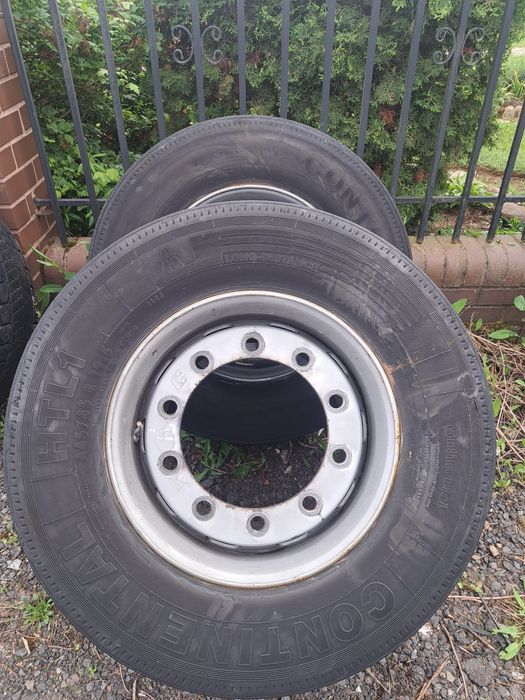 Dwa koła ciężarowe 445/45R/19.5