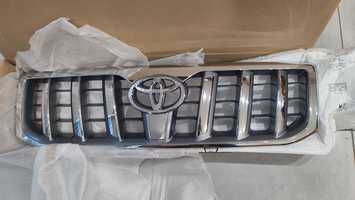 Решётка радиатора Toyota Land Cruiser Prado 120 (03-09)