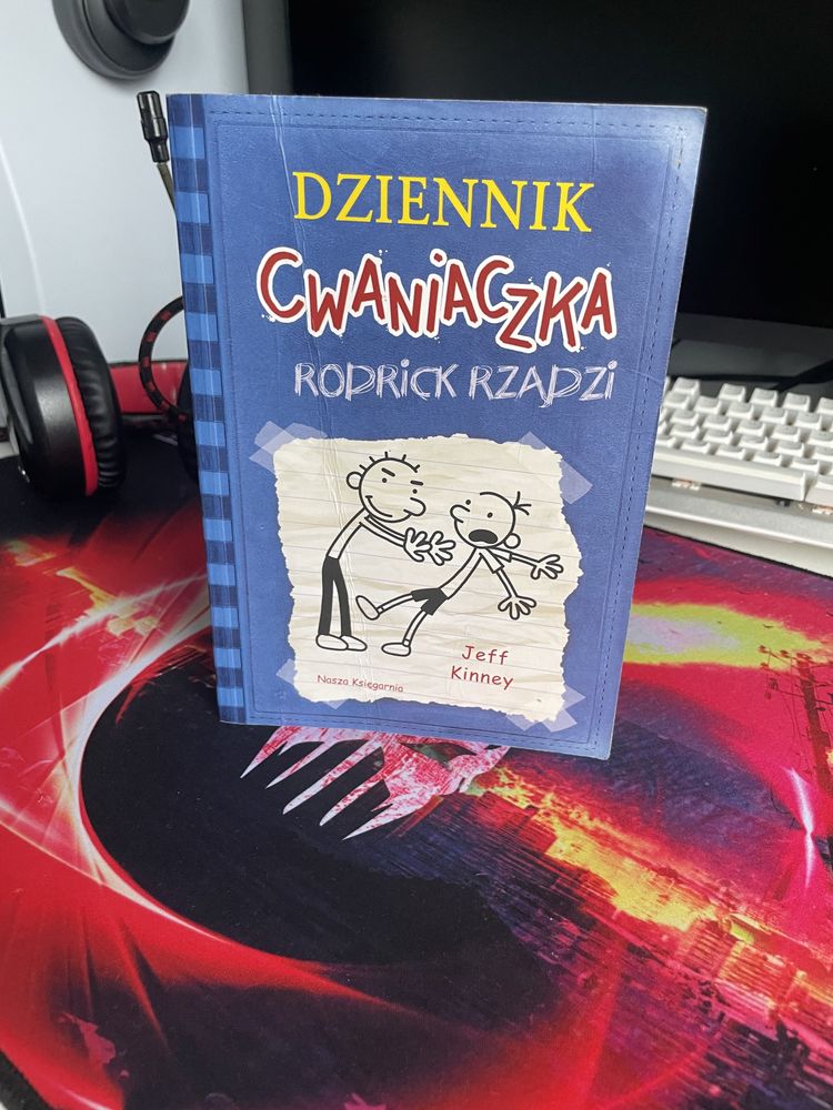 Dziennik Cwaniaczka Rodrick rządzi książka