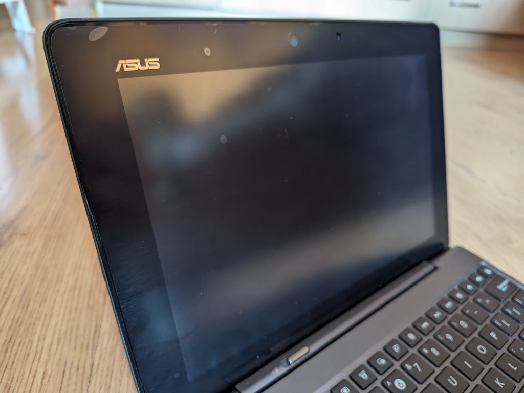 Tablet Asus TF701T (HDMI, root, odblokowany)